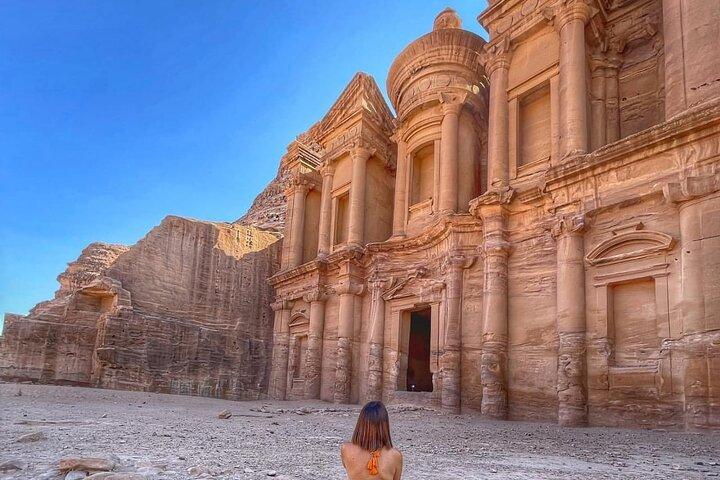 Full Petra and Wadi Rum Private Guided Tour from Amman or Airport