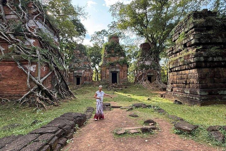 Private Tour To Koh Ker city- Beng Melae Temple 120 km