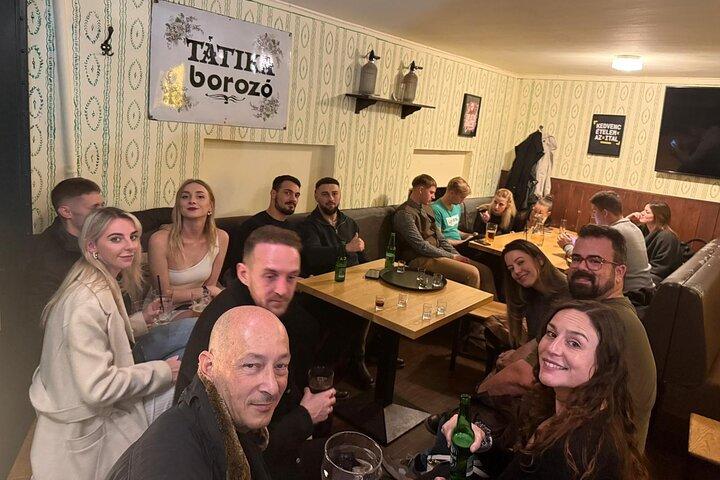 Budapest Pub Crawl & Ruin Bar Tour – Free Shots & VIP Entry