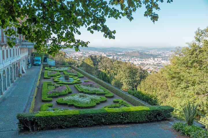 Small Group Braga & Guimarães with Pick up & Drop off
