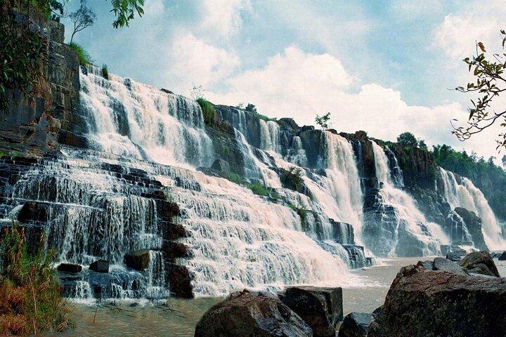 Da Lat Day Tour to Elephant Falls, Silk Factory & Countryside