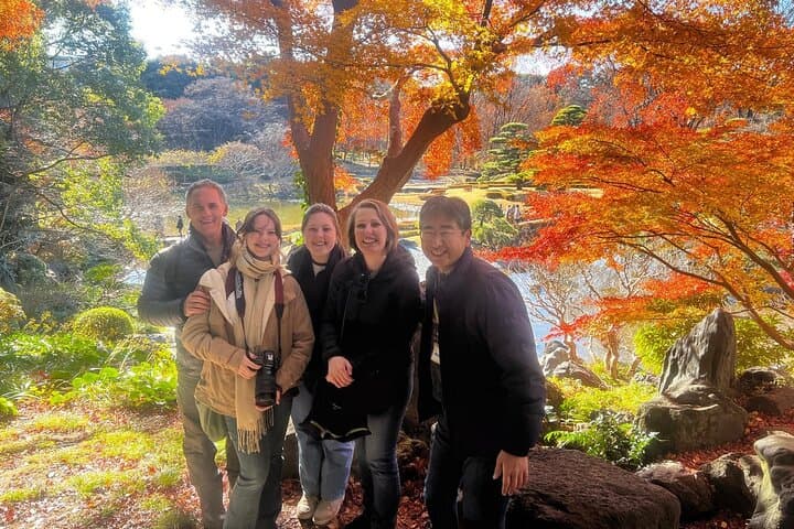 Tokyo Shogun's Castle Walk: Imperial East Gardens Shared Tour