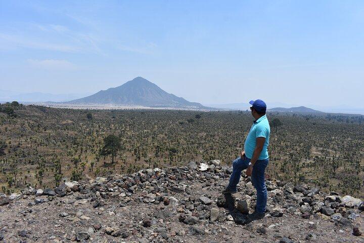 From Puebla: Tour in Cantona + alchichica lagoon all-Inclusive