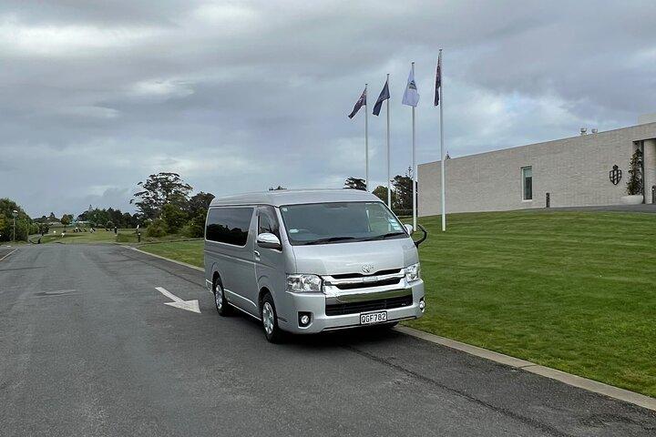 Auckland Airport Premium Private Golf Transfer To Te Arai Links