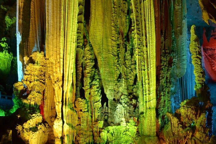 Guilin to Yangshuo Day Tour Li River Cruise and Reed Flute Cave