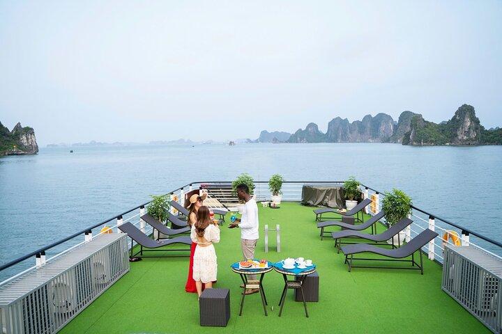 From Hanoi: La Casta Luxury Day Cruise to Halong Bay with Buffet