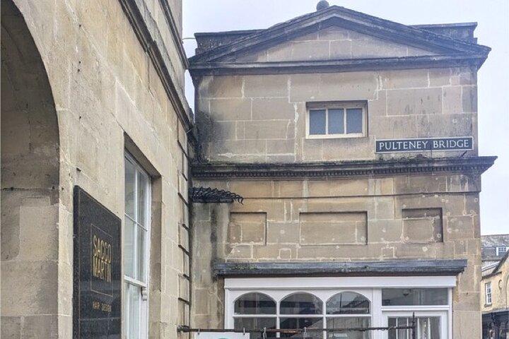 Bath Self-Guided City Walking Tour & Scavenger Hunt