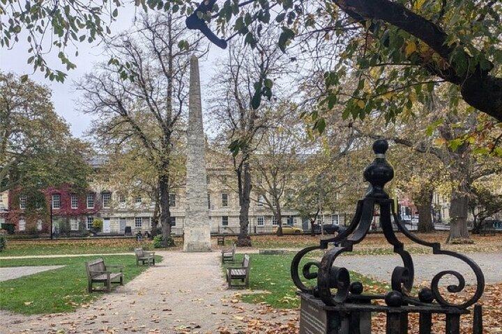 Bath Self-Guided City Walking Tour & Scavenger Hunt