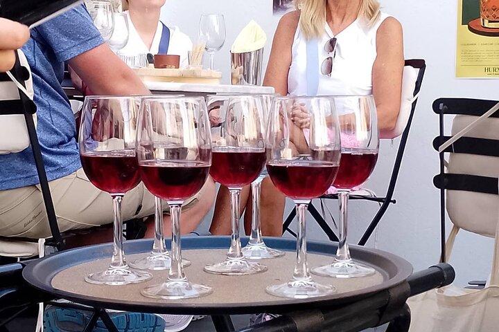 Naxos Old Town Tour with Wine Tasting and Dinner