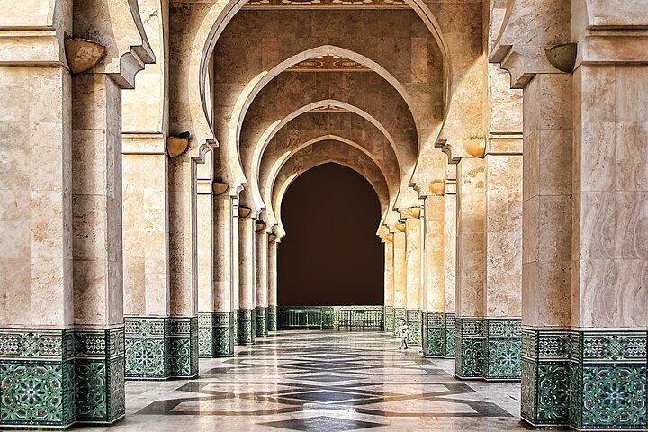 Casablanca Grand Tour: Mosque, Medina & Corniche
