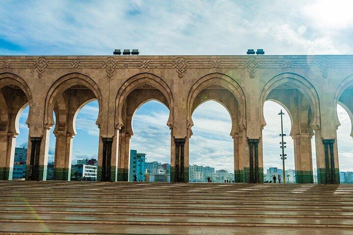 Casablanca Grand Tour: Mosque, Medina & Corniche