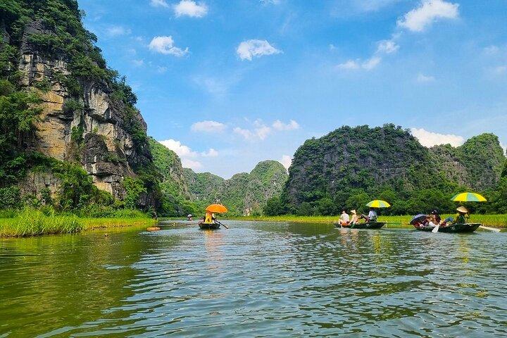Private Tour Explore Tam Coc, Mua Cave, Bich Dong from Hanoi