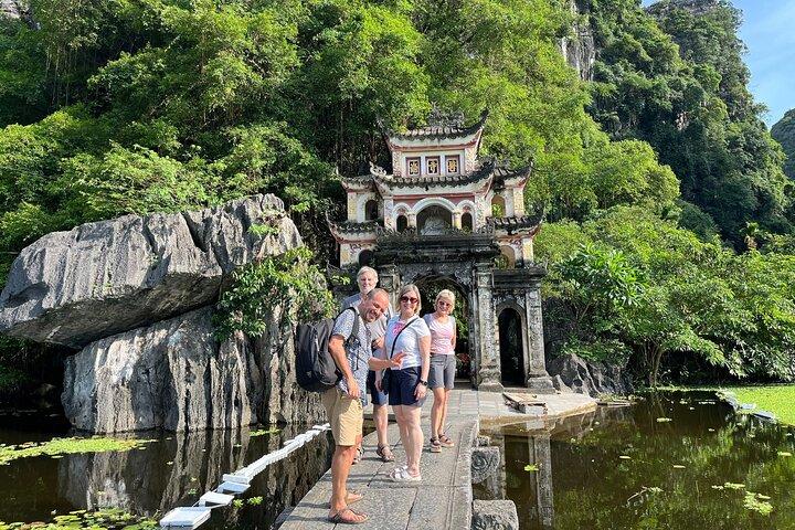 Private Tour Explore Tam Coc, Mua Cave, Bich Dong from Hanoi