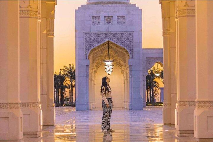 From Dubai: Abu Dhabi Grand Mosque, Palace. Souk, Etihad & Louvre