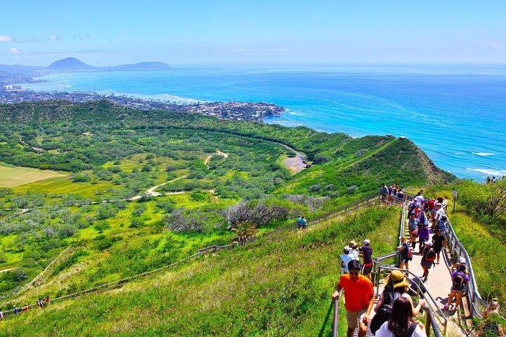 Diamond Head Hike Shuttle with Reservation Tickets Included