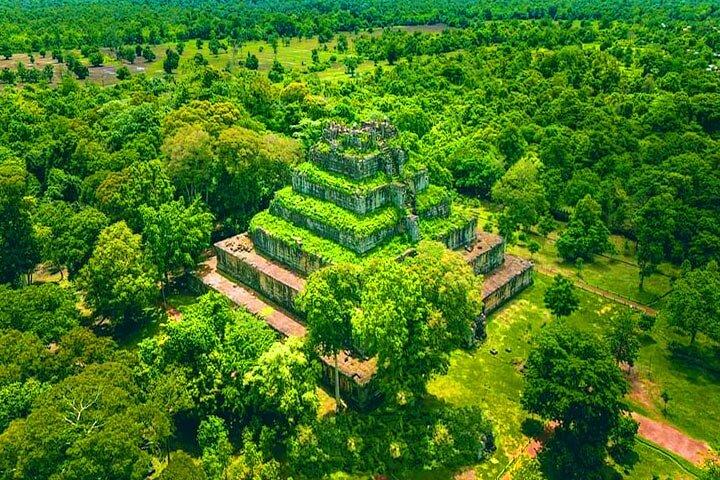 Koh Ker & Beng Mealea Full-Day Join-in Tour from Siem Reap
