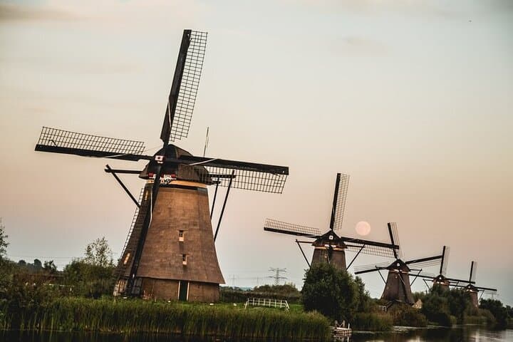 Famous Holland Tour: visit The Hague, Delft, Rotterdam and Kinderdijk from A'dam