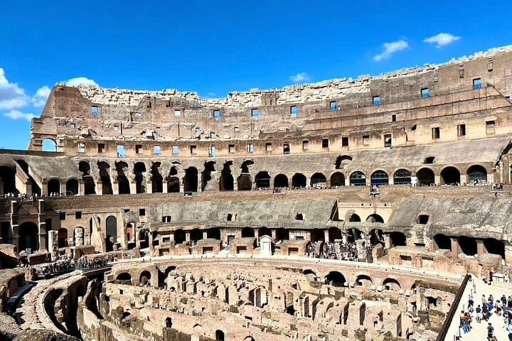 Colosseum with Arena Floor: Small-Group Guided Tour -7 People