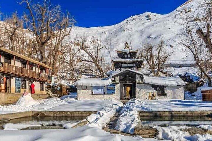 "Exclusive Round-Trip Transfer: Pokhara to Jomsom & Muktinath"