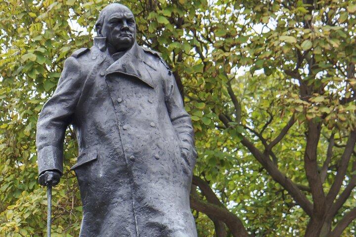 Wartime London Walking Tour & Churchill War rooms Entry 12ppl Max