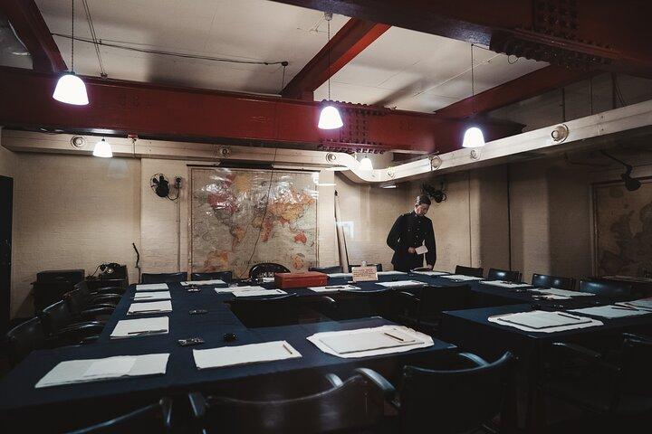 Wartime London Walking Tour & Churchill War rooms Entry 12ppl Max