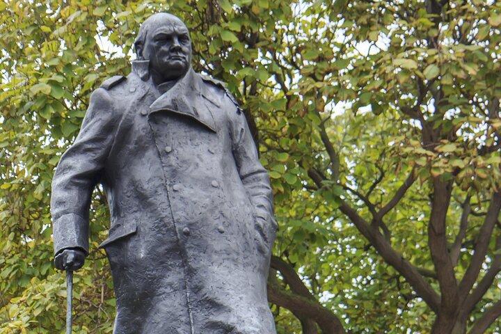 Wartime London Exclusive Walking Tour & Churchill War rooms Entry