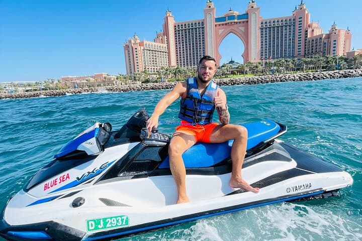 Jet Ski Tour in Dubai duration 30min Burj Al Arab