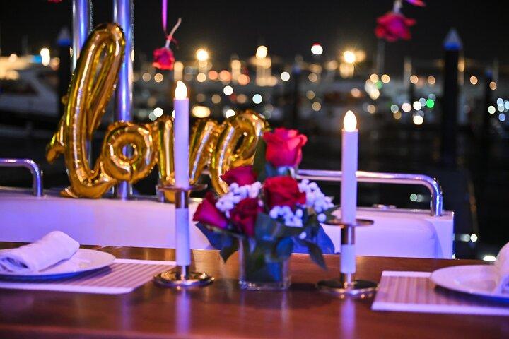 2 Hour Romantic Dinner on a Luxury Yacht in Dubai