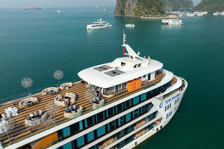 Luna Halong Bay Luxury Cruise: The Best Day Tour for Scenic Views