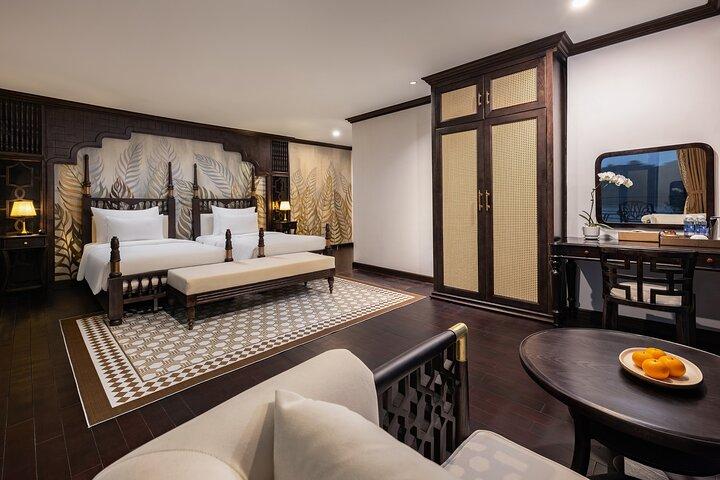 Hanoi: 2D1N Lan Ha Bay & Halong Bay Cruise with Balcony & Bathtub