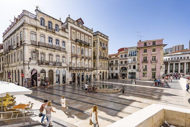 Coimbra Downtown: Private walking tour with tickets