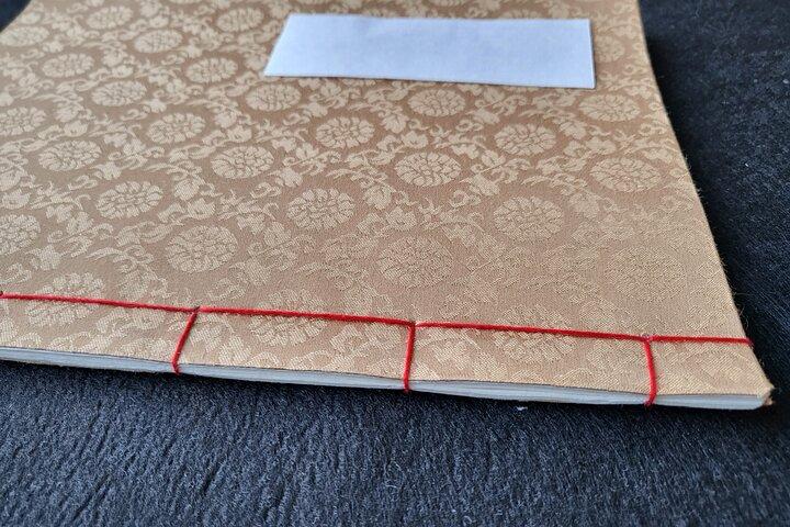 Create a Handmade Traditional Korean Notebook in Insadong