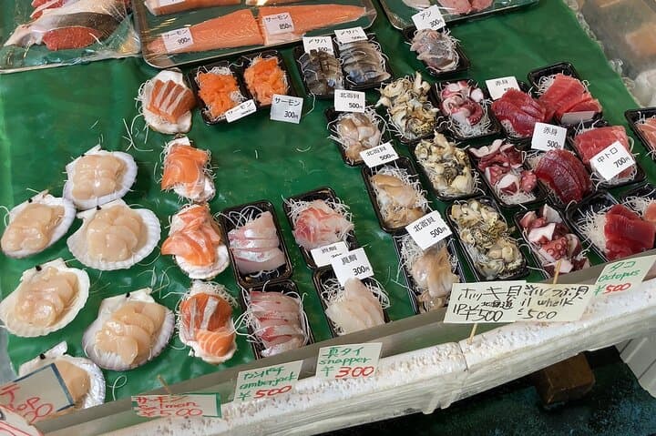 Tsukiji Fish Market Walking Tour with English Speaking Guide