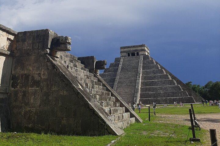 Chichen Itza Deluxe And Ancestral Cenotes Suytun and Ik-kil
