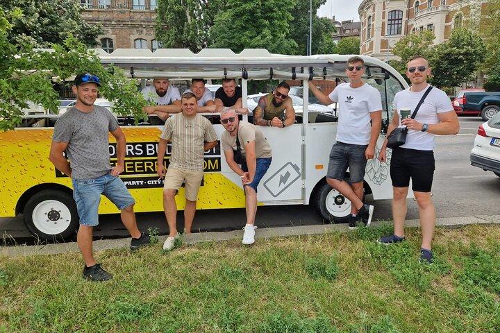 Budapest Party BeerBus Unlimited Beer & City- Private 60Min. Tour