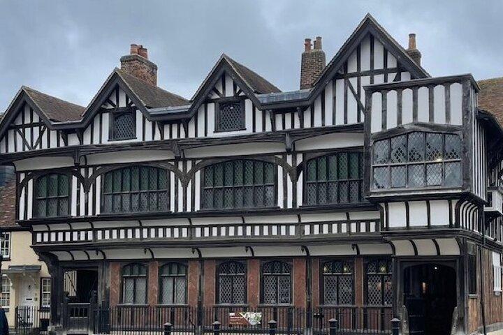Southampton Self-Guided City Walking Tour & Scavenger Hunt