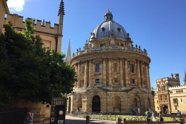 Private Day Trip from London Oxford and Cotswolds Villages