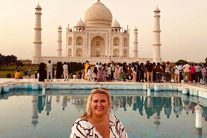 Taj Mahal Skip the Line Private Guided Tour