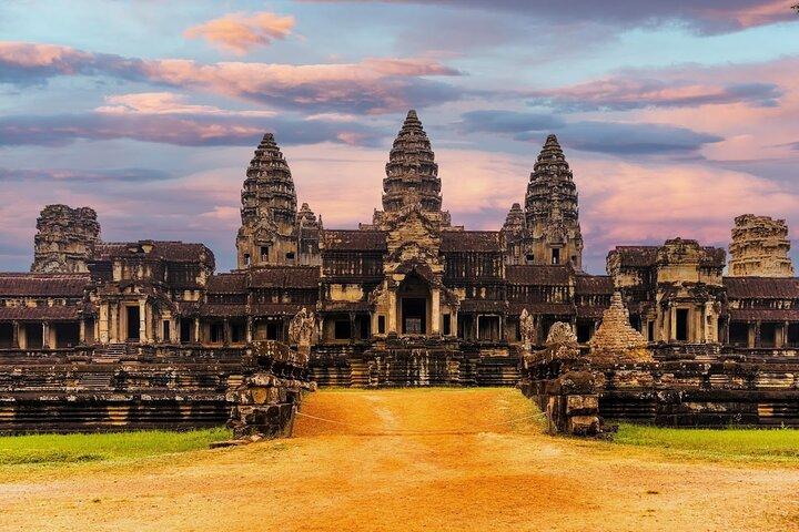 Full-Day Angkor Wat Sunrise Private Tour from Siem Reap