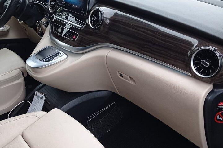 Private Luxury transfer Milan center to/from train metro station