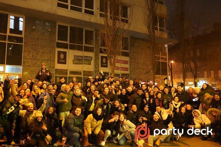 Budapest Ruin Pub Crawl +6 Shots +VIP Entries +Drinking Games