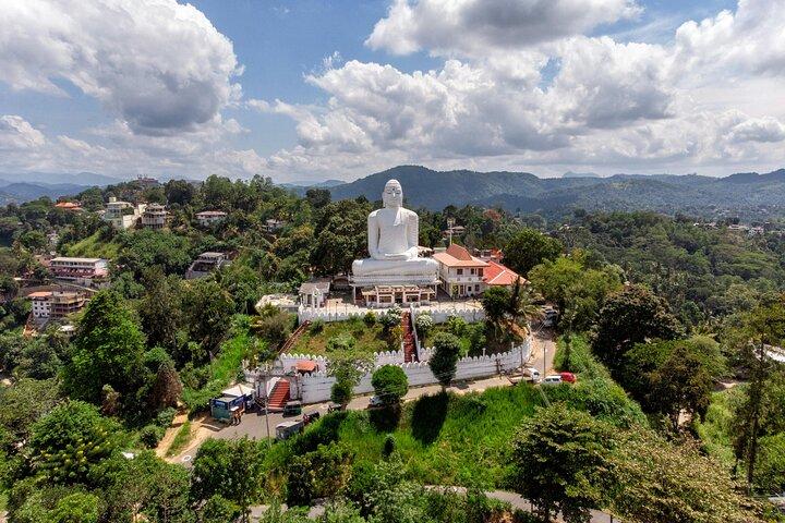 Luxury Kandy City Tour