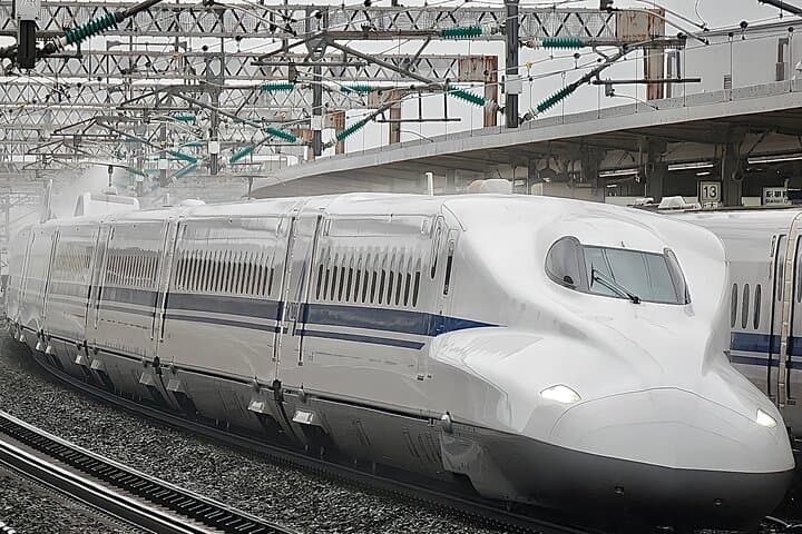 Day Trip Osaka from Tokyo with a Guide by Bullet Train