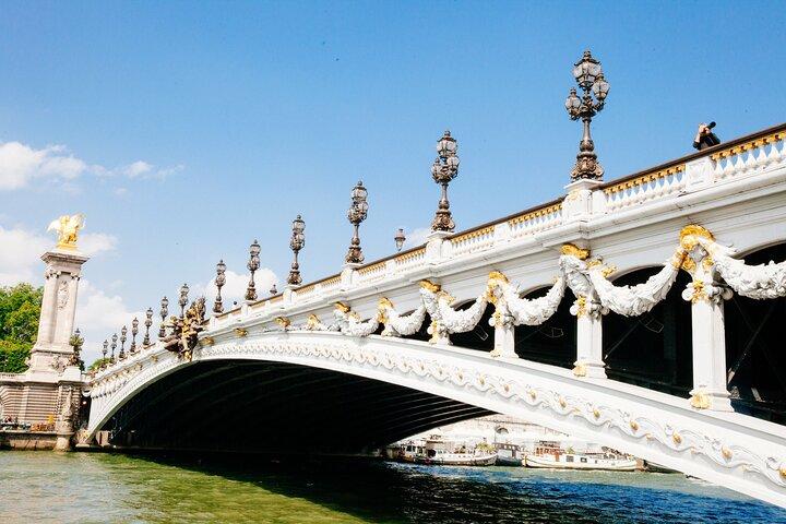 Best of Paris Electric Bike Tour
