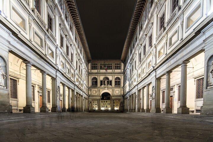 Florence Evening Walking Tour: Stories of Power, Love & Betrayal