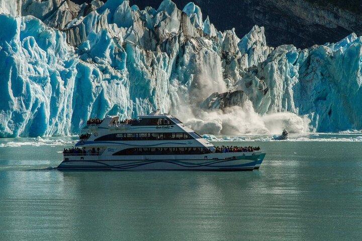 Perito Moreno Glacier - CALAFATE (Footbridges and Navigation)