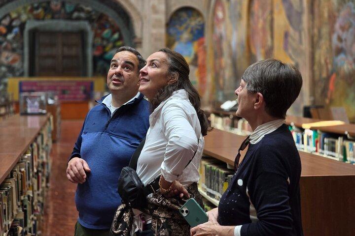 Private Tour in Mexico City with an Award Winning Author