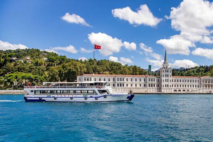 Istanbul Bosphorus Sightseeing Cruise