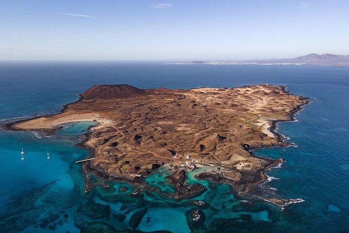 Ferry to Isla de Lobos: round-trip tickets from Corralejo