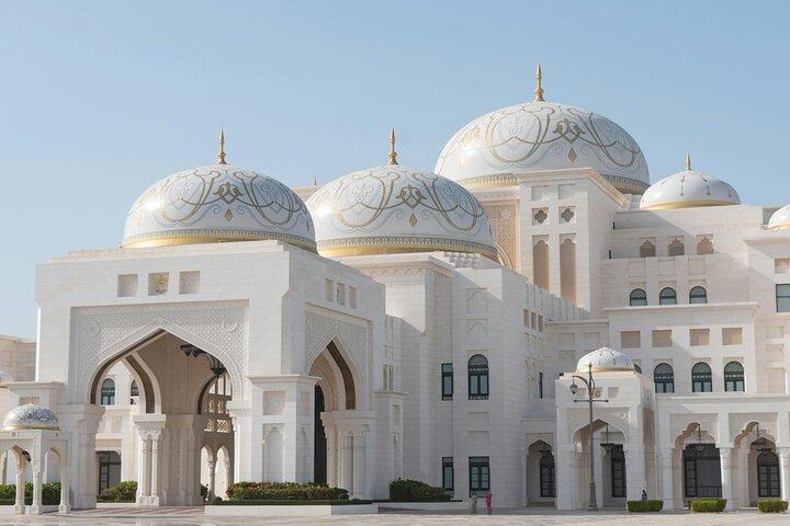 From Dubai: Abu Dhabi Grand Mosque, Palace. Souk, Etihad & Louvre